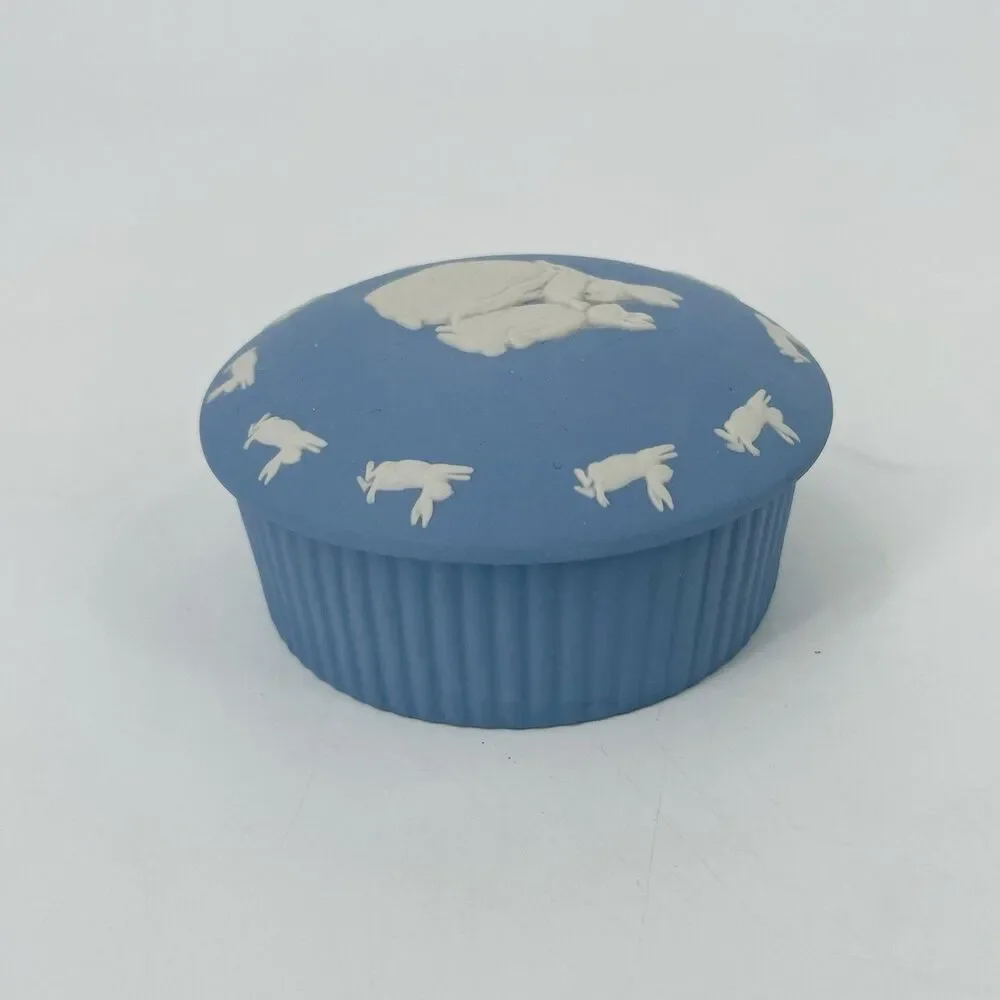 Wedgwood vtg blue